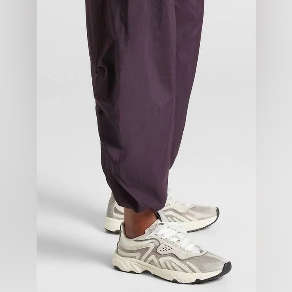 Athleta Grace Warm Up Pant- Size XL - Picture 3 of 13